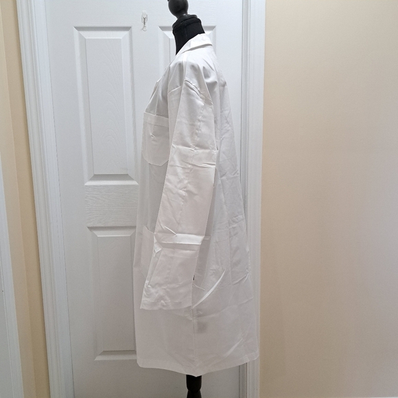 White Lab Coat B.T. Supply Co. Unisex Medium Button Front Men's Women's NWT - Picture 5 of 12